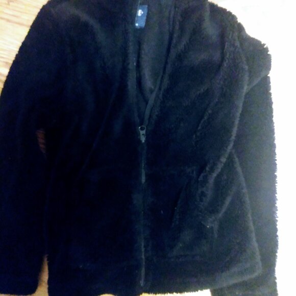 Little girl's size 7/8 Children's Place furry black jacket - Picture 2 of 7